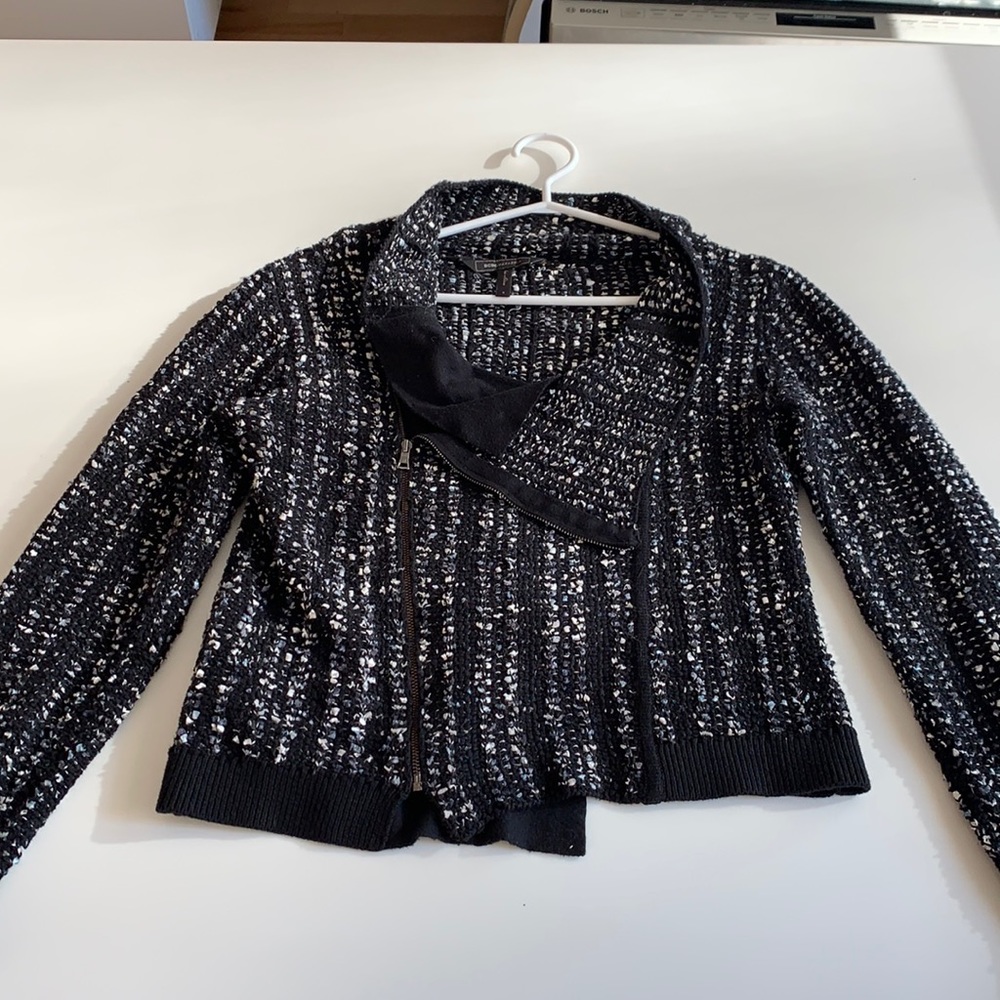 BCBG top